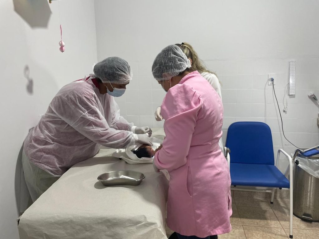 Bebê indígena abandonado pela mãe morre após quadro grave de desidratação e desnutrição