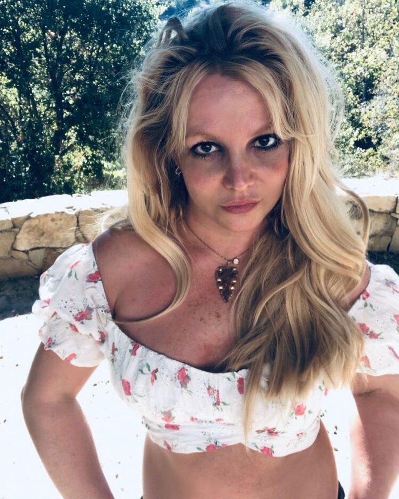 Britney Spears anuncia mudança para o México por causa do assédio dos paparazzi: ‘Cruéis’