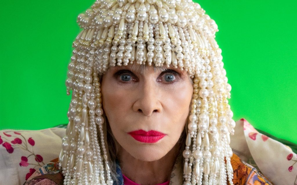 Criolo, Duda Beat e Carol Biazin tiram o brilho de músicas da fase mais pop de Rita Lee em EP sem graça e sem razão