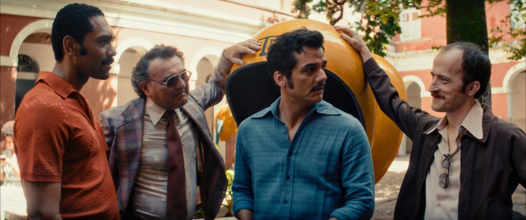 ‘O agente secreto’ debate relação do Brasil com a própria história recente com humor e charme; g1 já viu