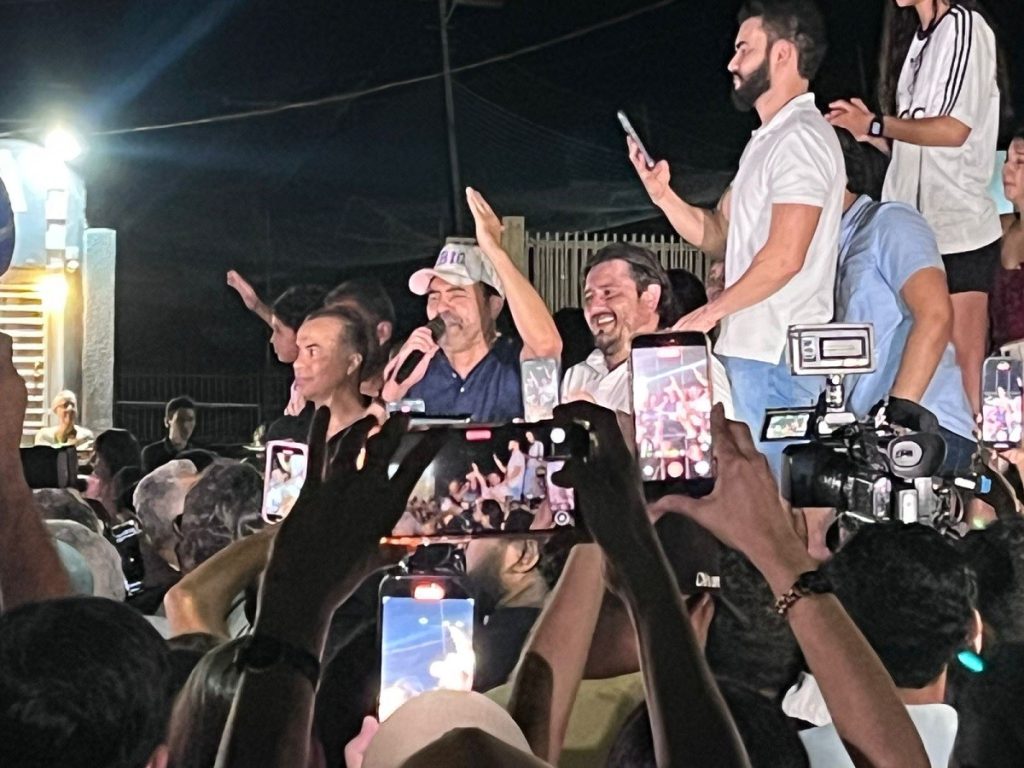 VÍDEO: Wanderlei Barbosa chega a Palmas e é recebido com festa após liminar derrubar afastamento do cargo de governador