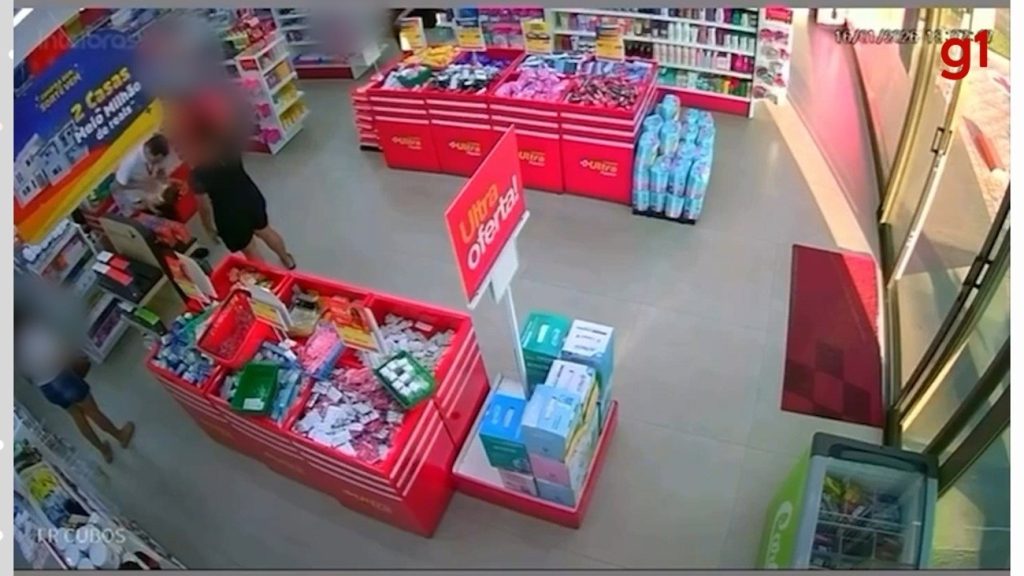Farmacêutico age rápido e salva bebê engasgado com fruta em Palmas: ‘Momento de tensão’; VÍDEO