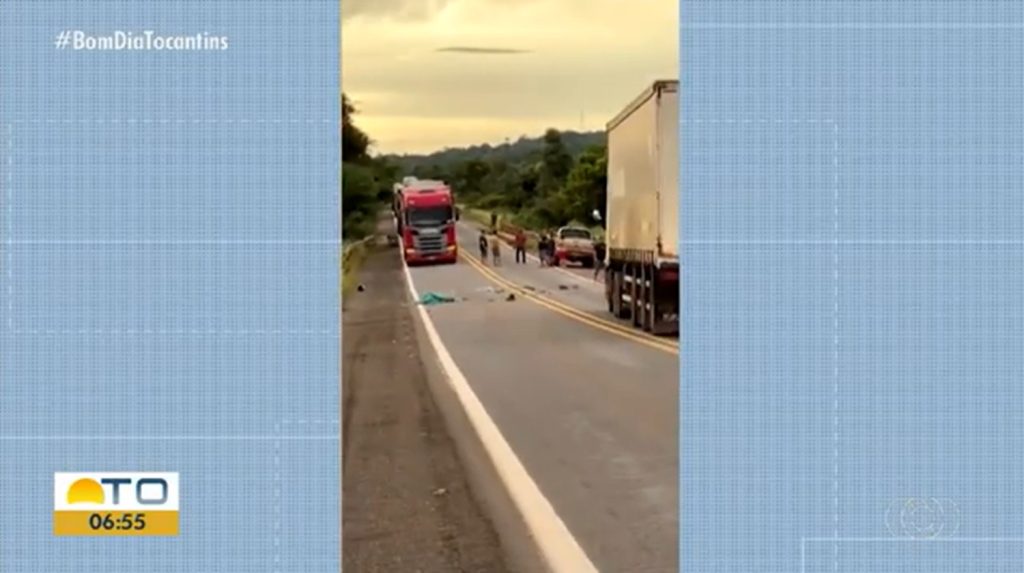 Motociclista morre após se envover em acidente com caminhonete na BR-153 no Tocantins