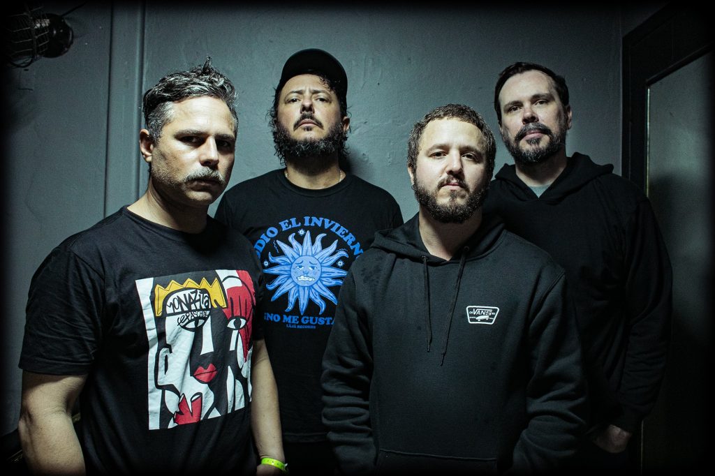 Banda capixaba Mukeka di Rato grava show em dezembro em apresentação única em reduto paulistano do rock