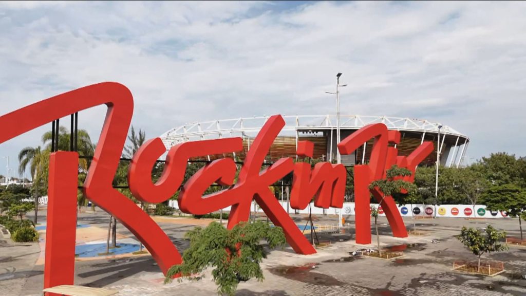 Portões abrem em instantes; 2º dia de festival terá shows de Sepultura e Avenged Sevenfold